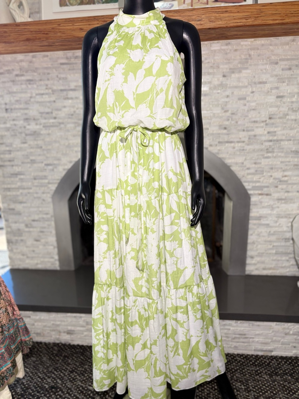 Julia Jordan Green & White Floral High-Neck Tiered Maxi Dress